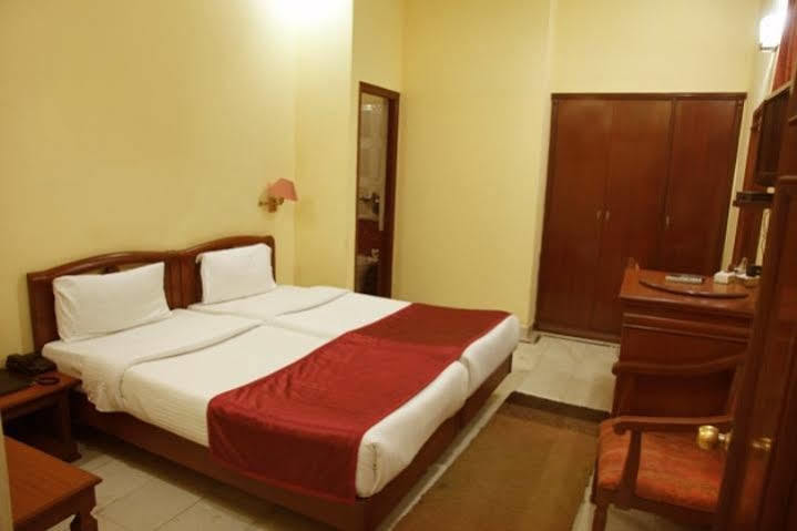 Treebo Trend Corporate Inn Chandīgarh 外观 照片