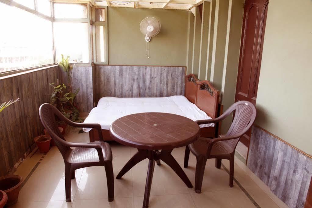 Treebo Trend Corporate Inn Chandīgarh 外观 照片