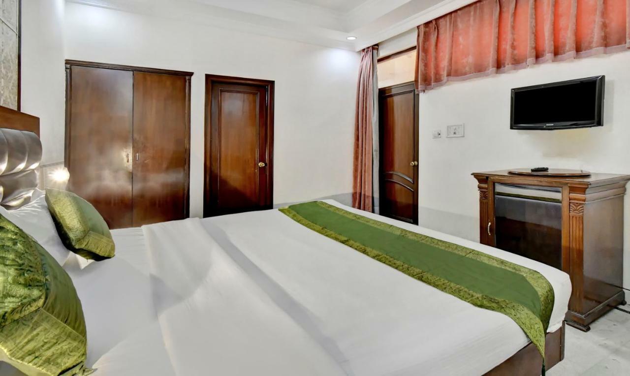 Treebo Trend Corporate Inn Chandīgarh 外观 照片