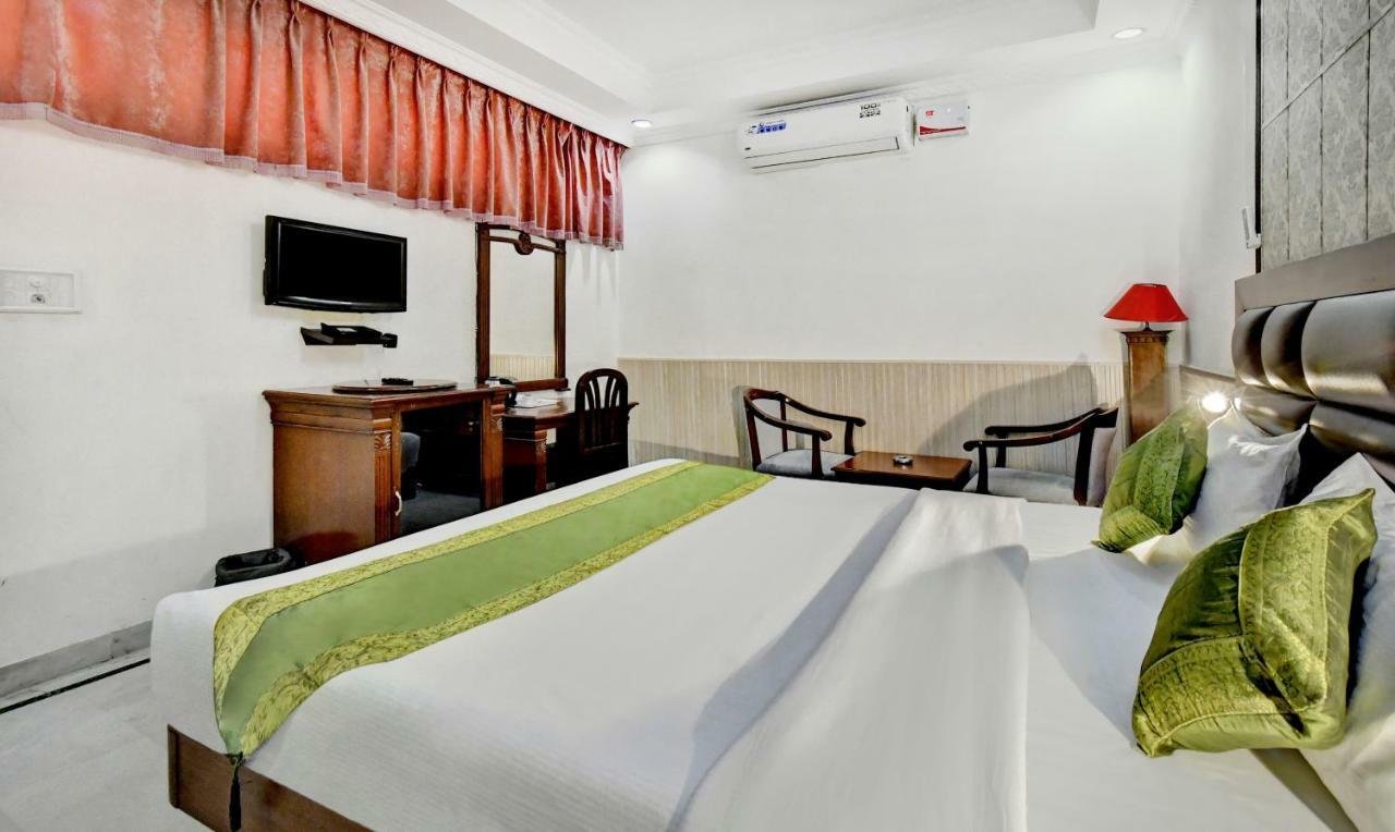 Treebo Trend Corporate Inn Chandīgarh 外观 照片