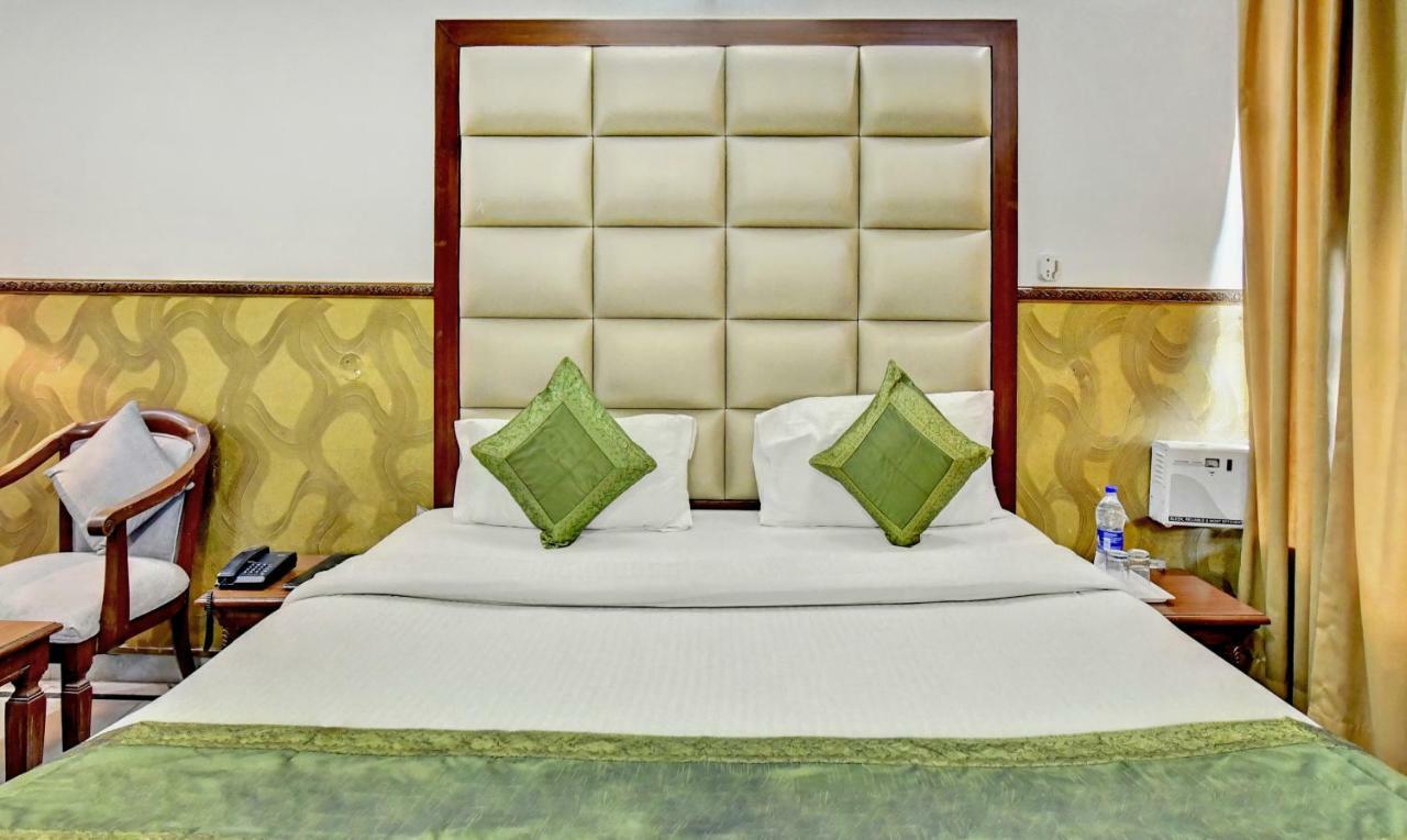 Treebo Trend Corporate Inn Chandīgarh 外观 照片