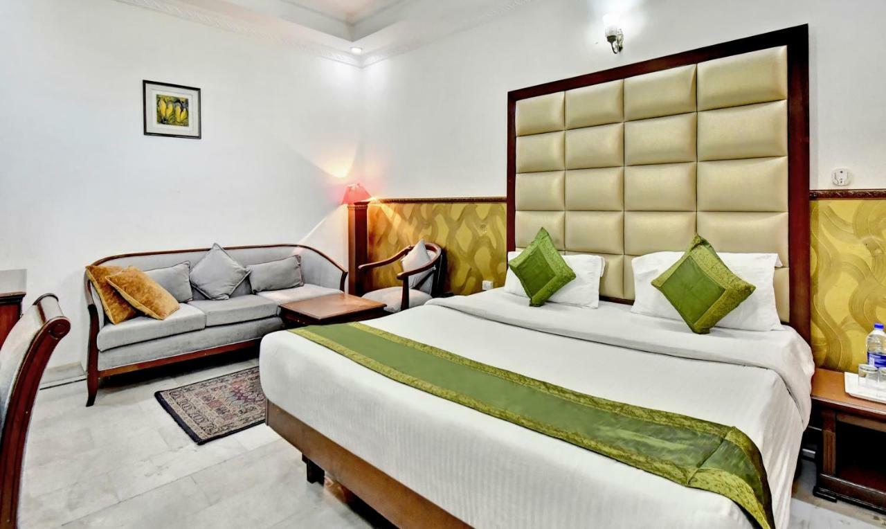 Treebo Trend Corporate Inn Chandīgarh 外观 照片