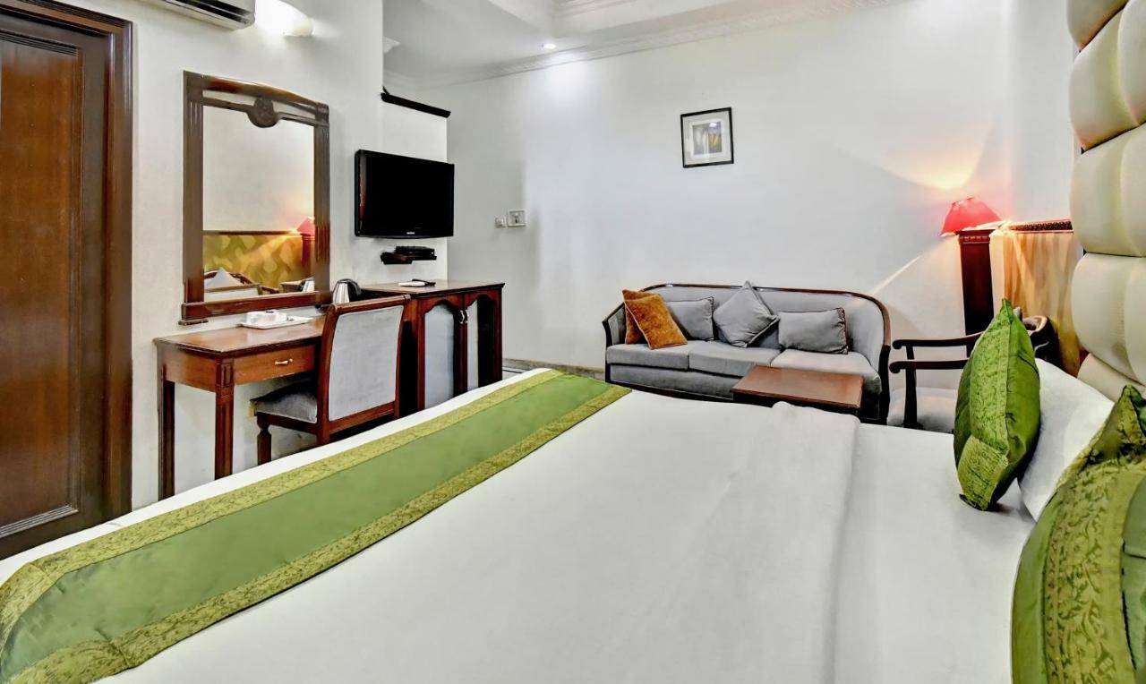 Treebo Trend Corporate Inn Chandīgarh 外观 照片